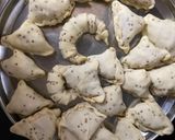 A picture of step 9 of Chinese samosa/ noodles samosa.