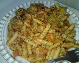Foto del paso 4 de la receta Pasta salteada con atún