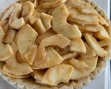 A picture of step 4 of Dutch Apple Crumble Pie.