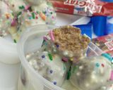 A picture of step 9 of Cake Truffle Balls Candy.