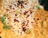 A picture of step 7 of White Sauce Pasta.