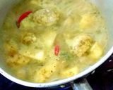 รูปขั้นตอนการทำที่ 6 ของ แกงเขียวหวานลูกชิ้นไก่ยัดใส้ไข่นกกระทา