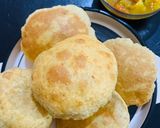 A picture of step 5 of Matar Puri.