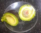 A picture of step 1 of Aligator Pear Milkshake.