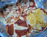 Foto del paso 3 de la receta: Pizzas pre-cocidas sin Horno