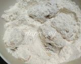 Foto langkah ke 3 dari resep AYAM TEPUNG awet krispinya.