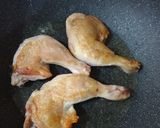 Foto langkah ke 1 dari resep Tasty Stewed Chicken.