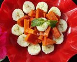 A picture of step 3 of Papaya Banana Chaat (Fruits Plate).