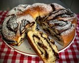 Kovászos csokoládés koszorú recept fázis 10 fotója