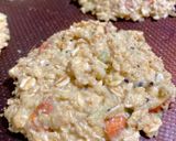 Foto del paso 1 de la receta: Galletones de avena, kiwi y almendras