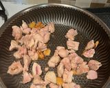Foto langkah ke 3 dari resep Taiwanese 3 Cups Chicken (Tanpa Daun Basil).
