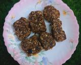 A picture of step 5 of Dates and oats energy bar.