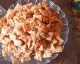 नमकिन शंकरपाळी (namkeen shankarpali recipe in marathi) रेसिपी स्टेप 4 फोटो 