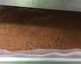 Foto del paso 3 de la receta: Rollo de chocolate y fresas