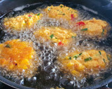 Foto langkah ke 3 dari resep Perkedel Jagung Padang.