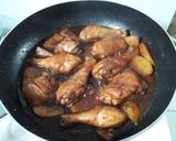 Foto langkah ke 5 dari resep Semur Ayam Kentang.