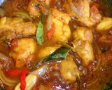 Foto langkah ke 5 dari resep Ayam goreng tumis.