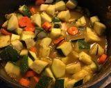 Une image de l'étape 2 de Carottes et courgettes au cumin.