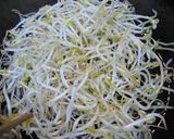 A picture of step 3 of Delicious Tokushima-Style Ramen You Can Make at Home!.