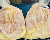A picture of step 4 of Chicken with potatoes in a baking bag.