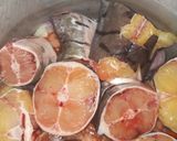Foto del paso 3 de la receta: Sudao de surubi en olla a presión