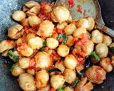 Foto langkah ke 3 dari resep Bakso pedas manis.