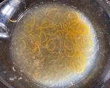 Une image de l'étape 3 de Aiguillettes de poulet au citron 🍋 et aux asperges.