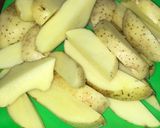 Foto del paso 1 de la receta: Papas rústicas crocantes al horno