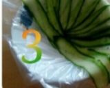 عکس مرحله 1 از دستور سالاد شیرازی بقچه ای