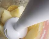 Foto del paso 3 de la receta Crema fría de Melón y Mango con escamas de Jamón Ibérico