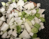 Foto del paso 4 de la receta: Bacalao skrei fresco en salsa de cebolla con tarrina de arroz integral