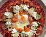 Foto del paso 8 de la receta: Ensalada de tomate sobre tortilla de remolacha