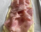 Foto del passaggio 4 della ricetta Focaccia farcita con prosciutto e funghi