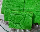 Foto langkah ke 10 dari resep Cake Keramik Pandan Cokelat Keju.
