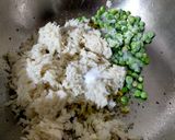 A picture of step 1 of Matar Poha.