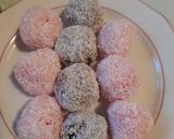 Pudingos kókuszgolyó recept fázis 2 fotója