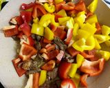 Hình bước làm 4 của món Beef and Bell Pepper Stir-FryBò xào ớt chuông