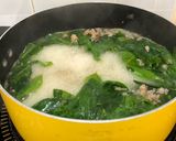 Hình bước làm 1 của món Canh Rau Ngót Thịt Băm