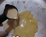 A picture of step 7 of Gullab gamoon.