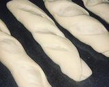 Foto del paso 2 de la receta: Pan baguette muy fácil🥖