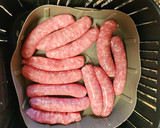 Foto del paso 1 de la receta: Salchichas en freidora de aire