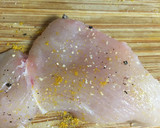 Foto del paso 2 de la receta: Pechugas en salsa de mostaza