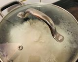 A picture of step 1 of Liphutfu/ Uphuthu.