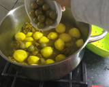 Foto del paso 6 de la receta: Carne con patatas y aceitunas 