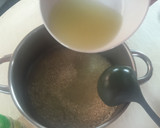 Foto del paso 3 de la receta: Arroz al azafrán y caldo de cordero 