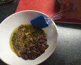 Foto del paso 3 de la receta: Pescado con cebolla caramelizada y pasas