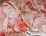 Hình bước làm 1 của món Tốp mỡ da heo chiên giòn