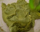 Foto langkah ke 7 dari resep Roti Gulung Crispy Vla Matcha.