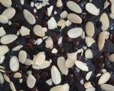 Foto langkah ke 5 dari resep Brownies kurma simple no mixer.