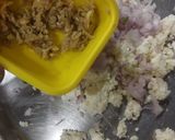 A picture of step 4 of Paneer onion paratha.